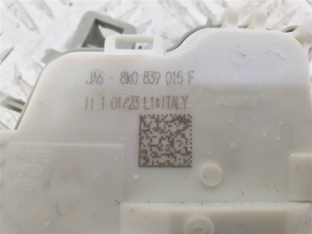 257025