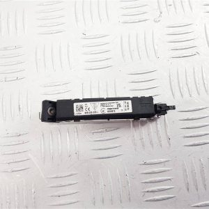 Усилитель антенны Porsche Macan 1 поколение [рестайлинг] (2018-2024)