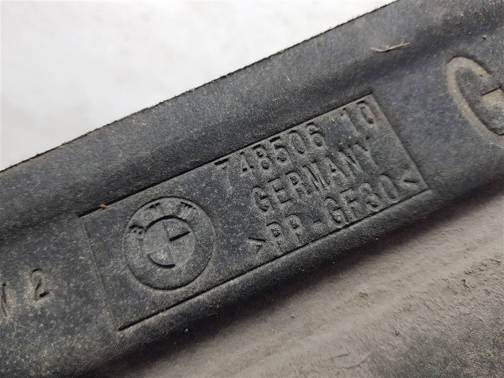 258439