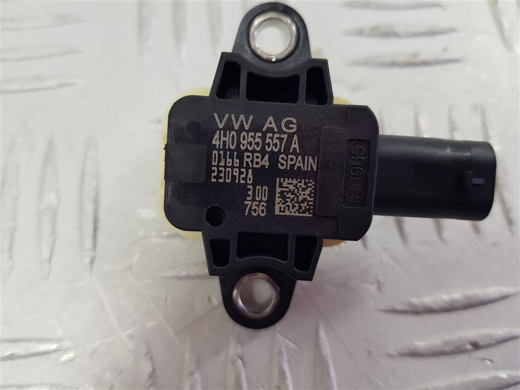 258463