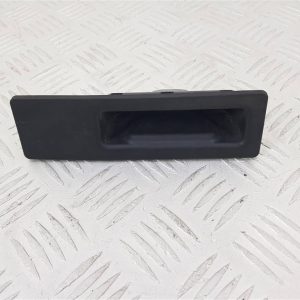 Кнопка открытия багажника BMW 4 F32/F33/GT F36 1 (2017 - 2020)