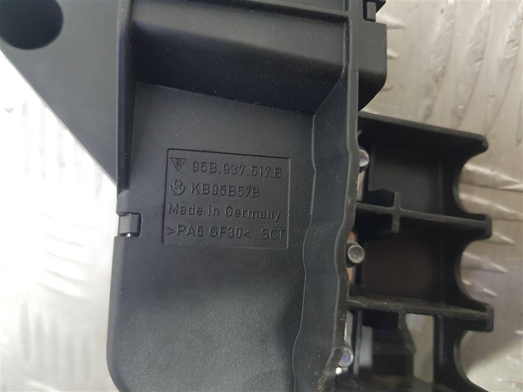 261433
