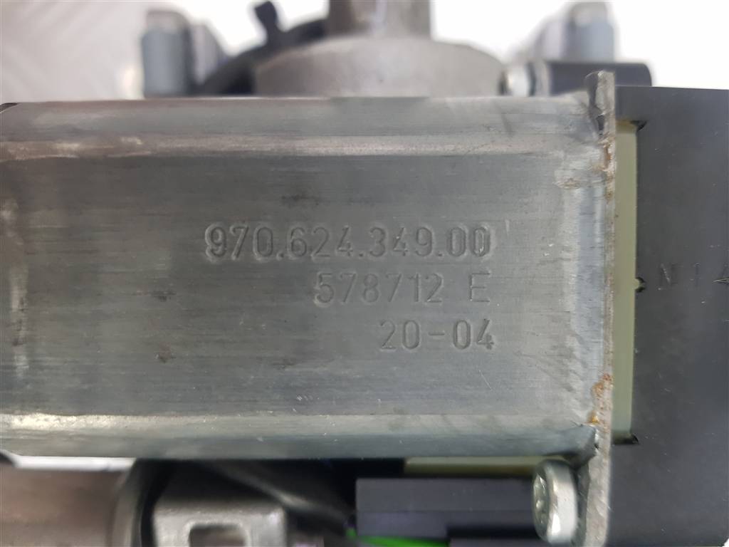 261569