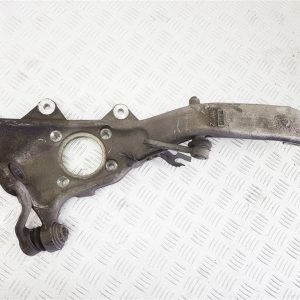 Кулак поворотный левый BMW X5 F15 3 (2013 - 2018)