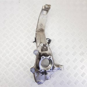 Кулак поворотный правый BMW X5 G05 4 поколение [рестайлинг] (2023-2024)