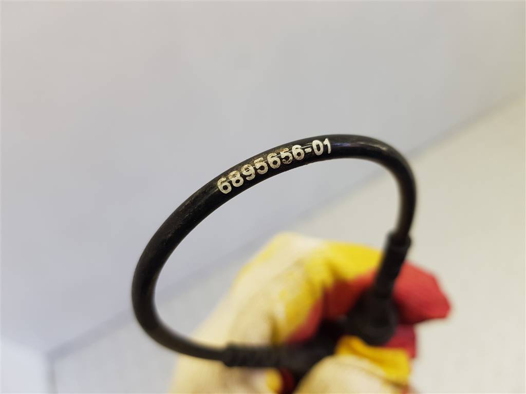 268137
