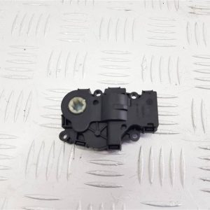 Моторчик заслонки печки BMW X5 G05 4 поколение [рестайлинг] (2023-2024)