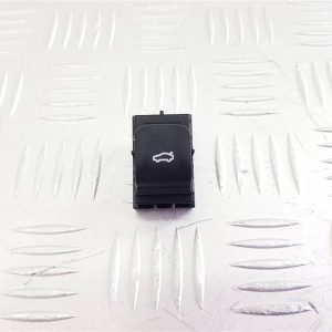 Кнопка открытия багажника BMW X5 G05 4 поколение [рестайлинг] (2023-2024)