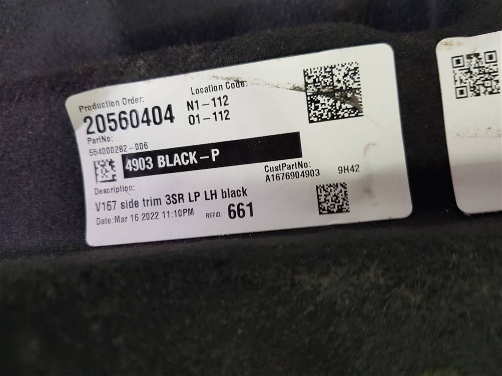 270028