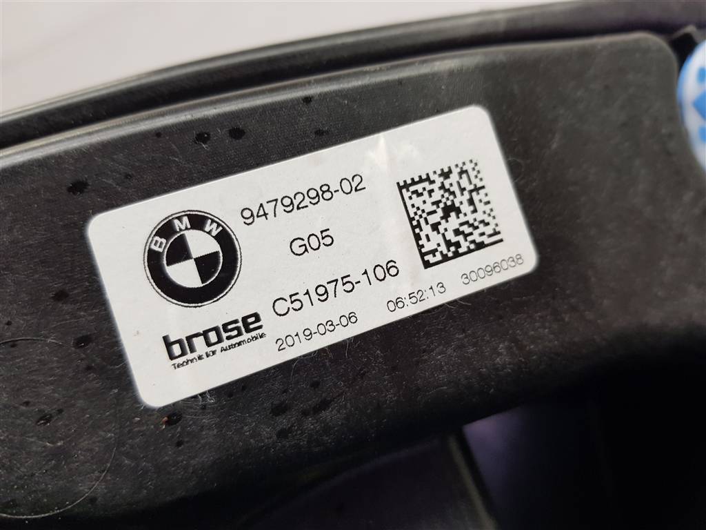 270853
