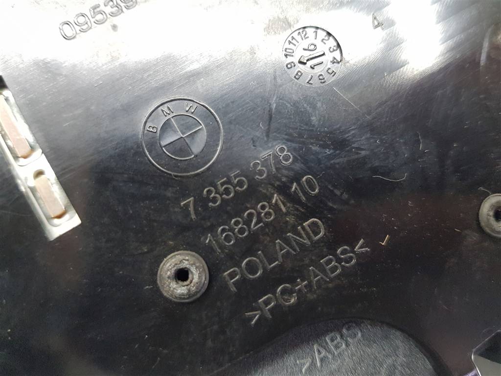 272122