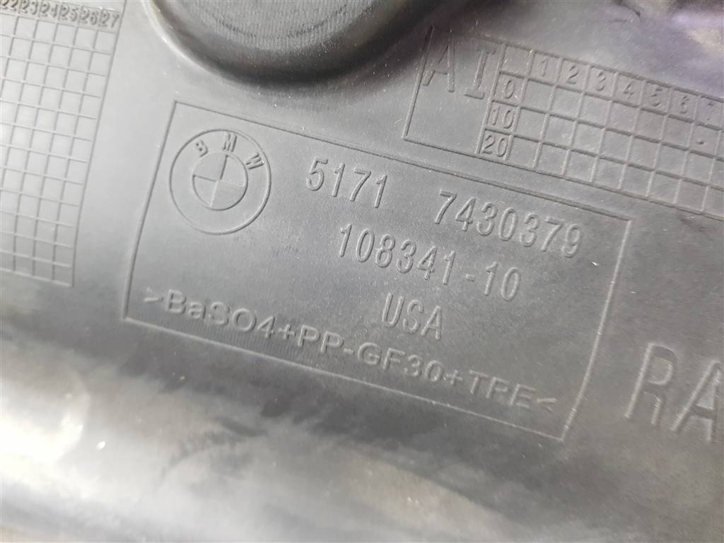 272307