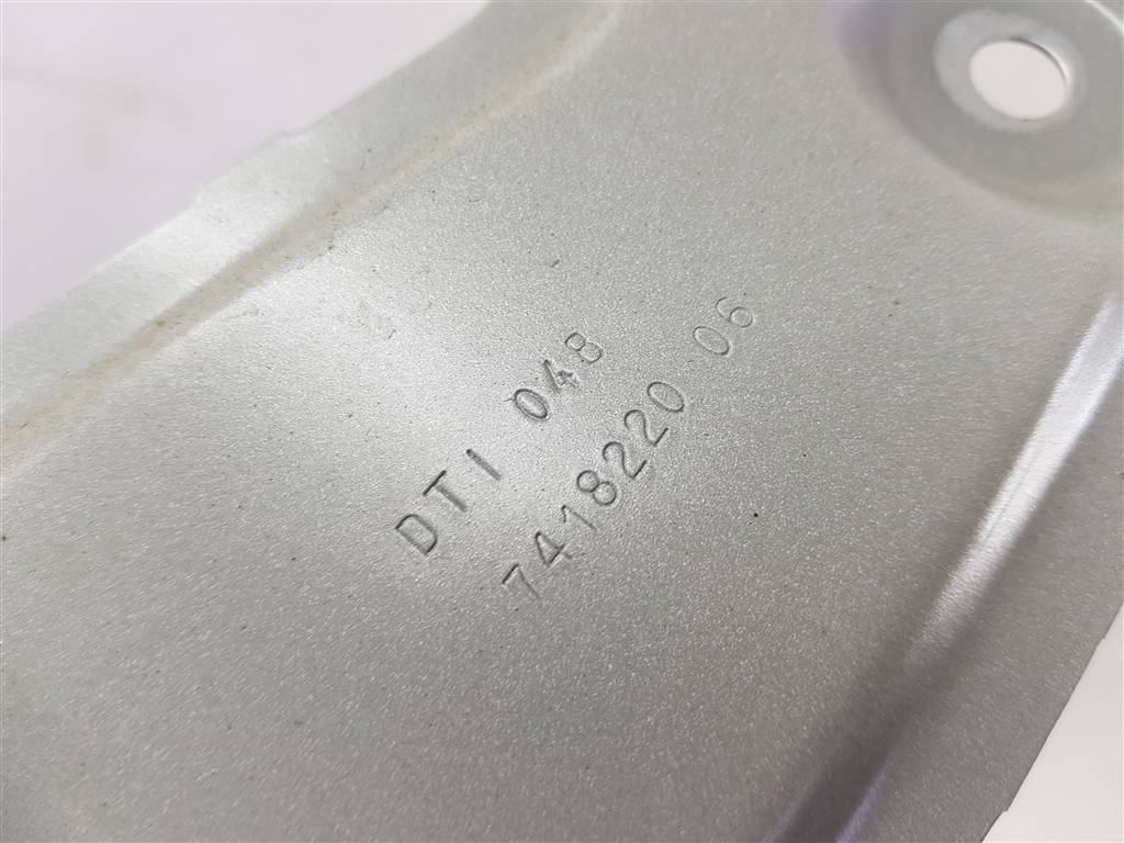 272561
