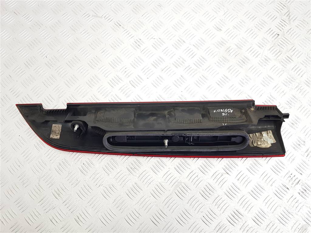 273028