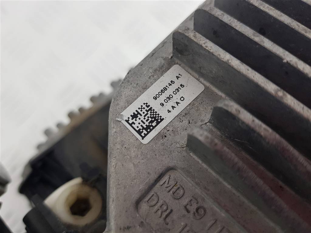 274211