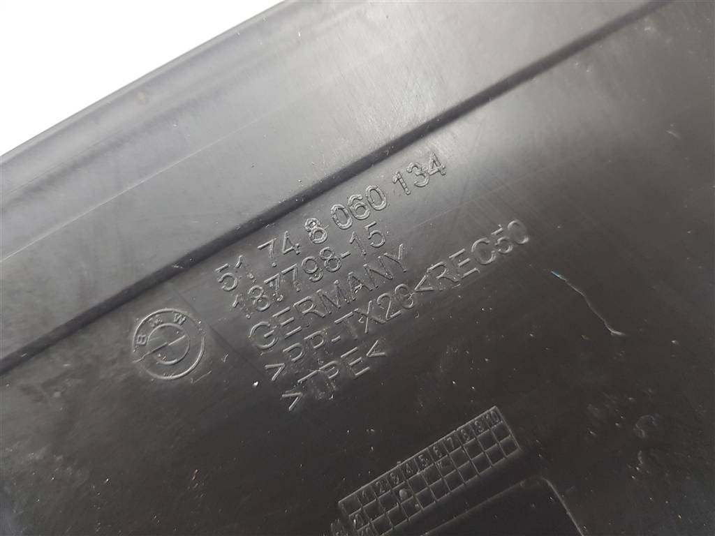 274569