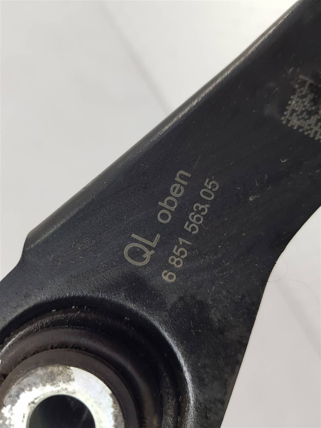 274825