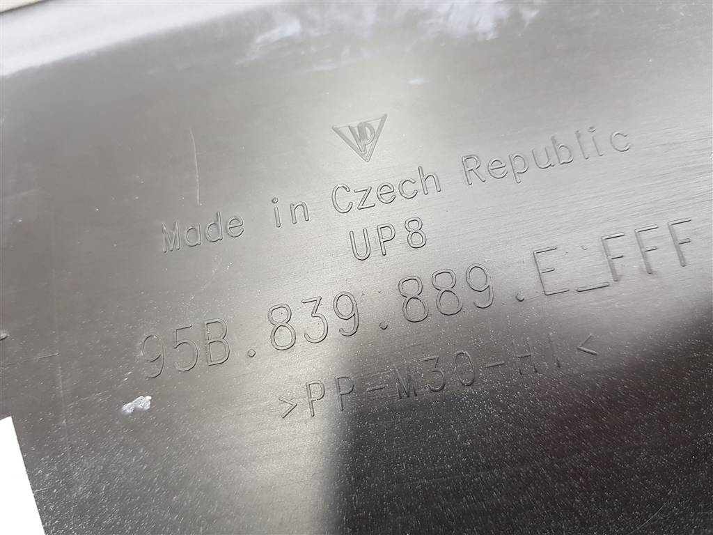 275672