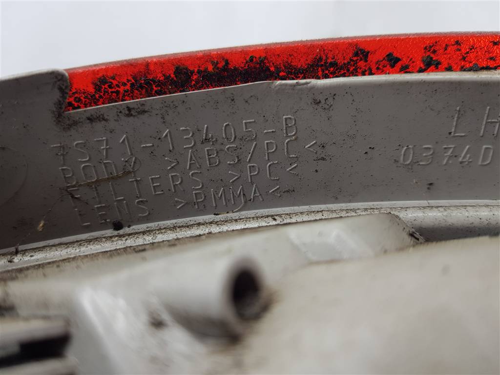277560