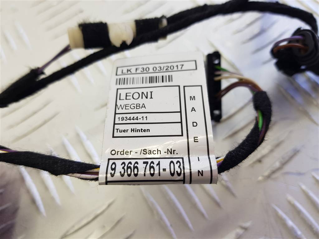 283810