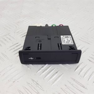 Разъем AUX / USB Mercedes GLE W167 2 поколение (2018-2023)