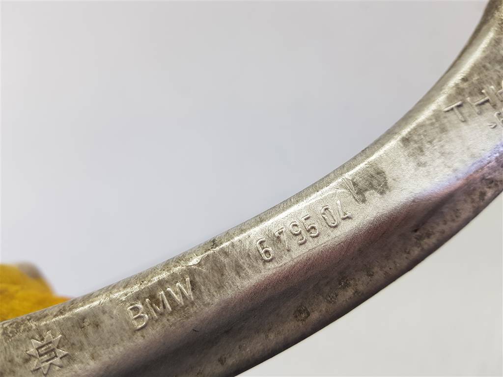 295443