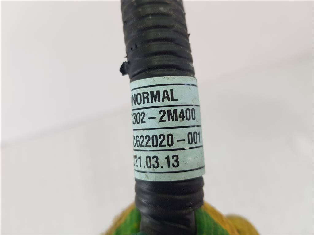 295998