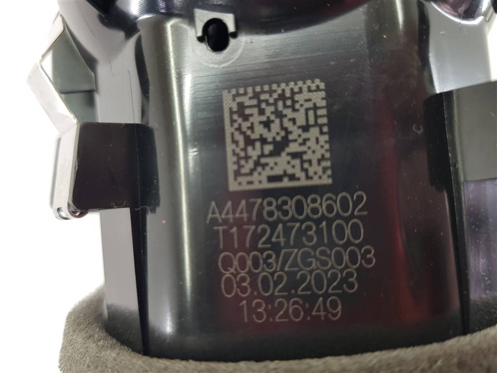 296133