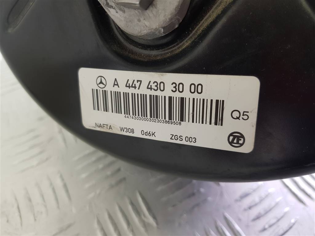296588
