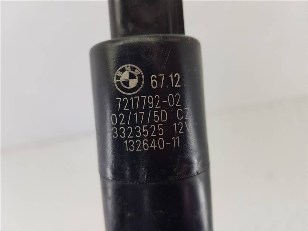 296714