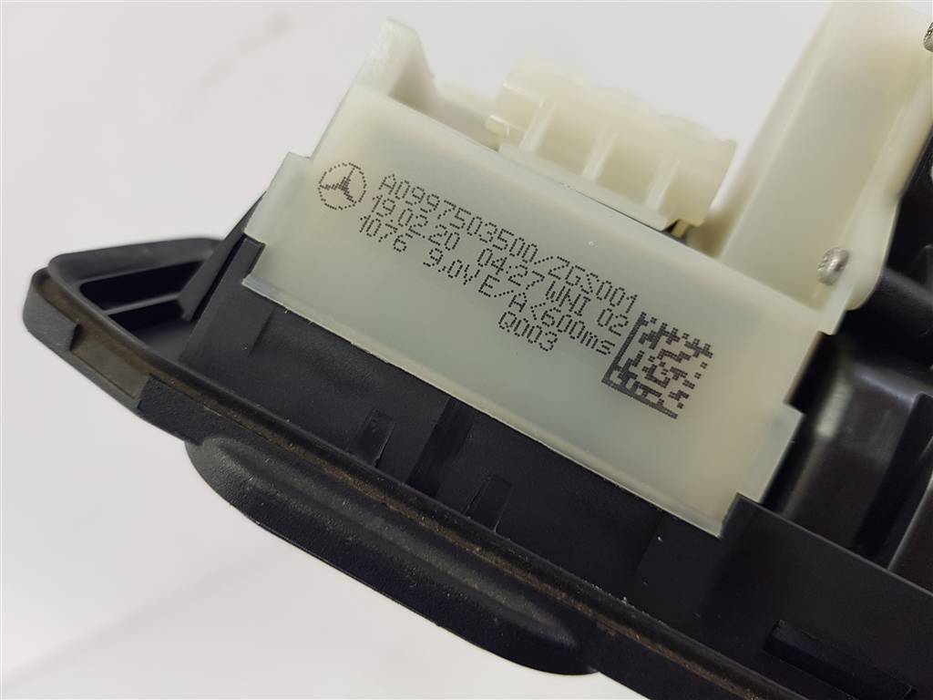 296980