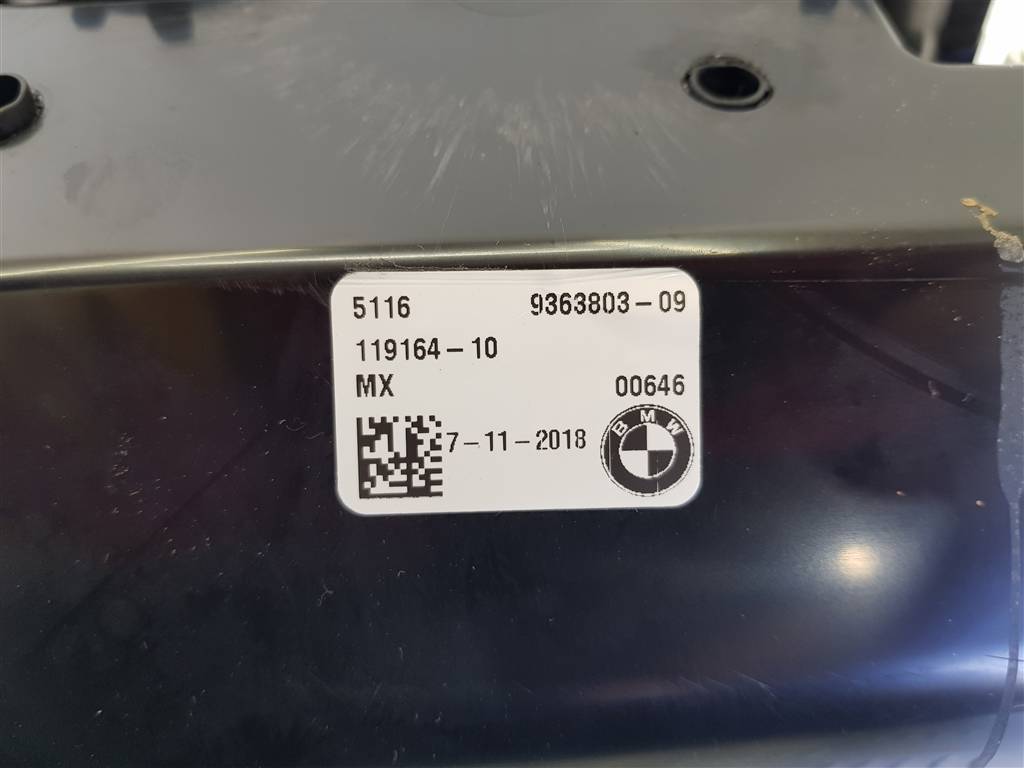 298183