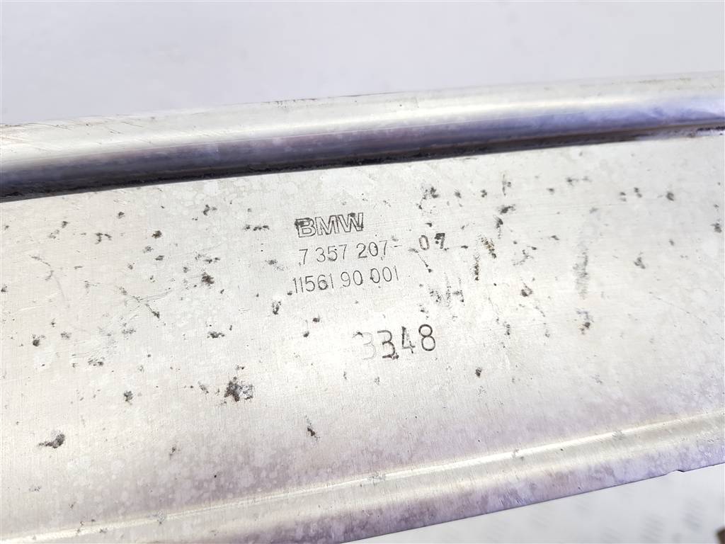 298318