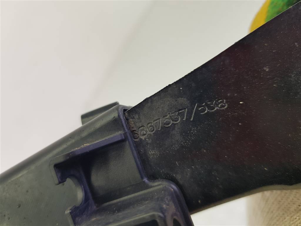 300858