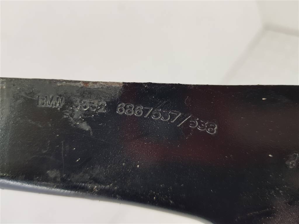 300933