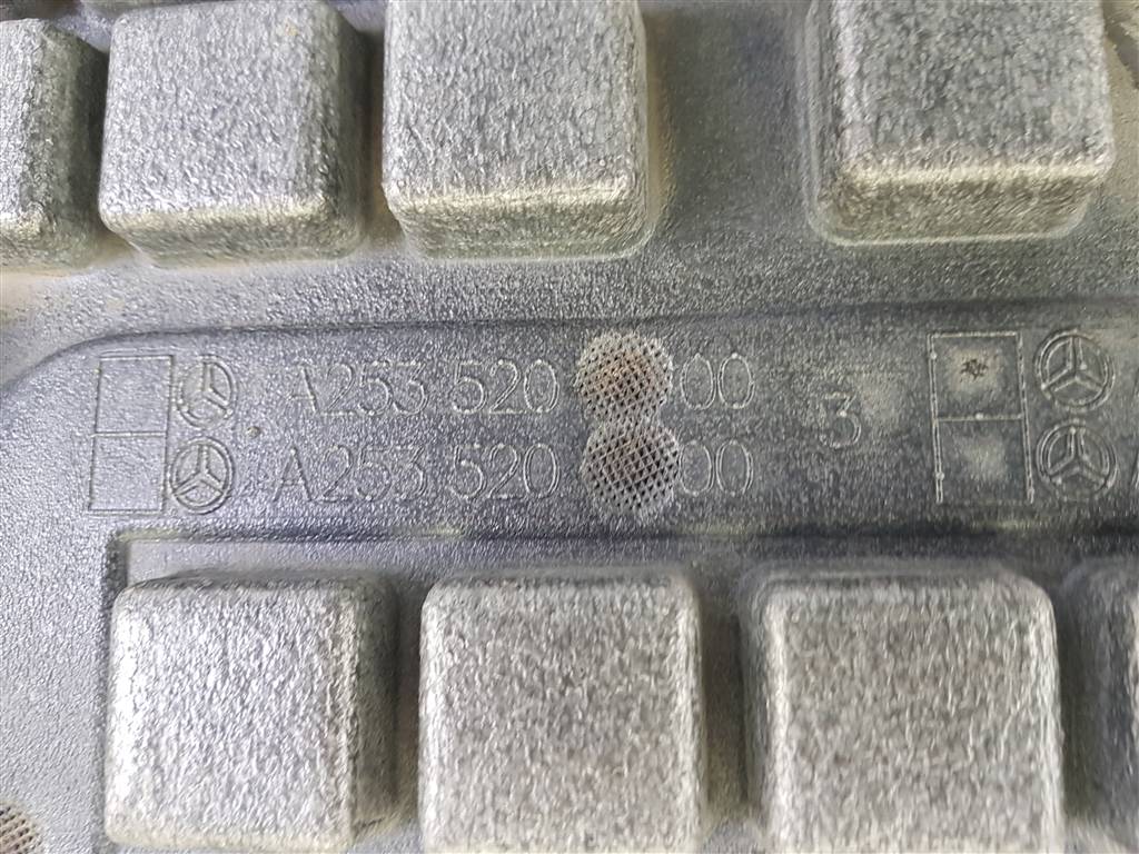 301063