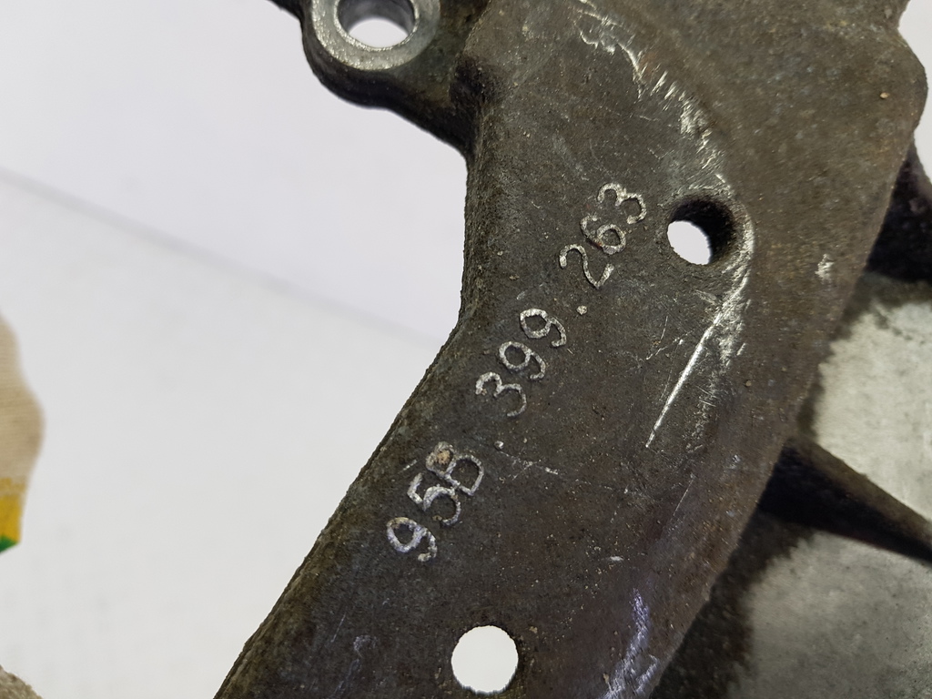 301956