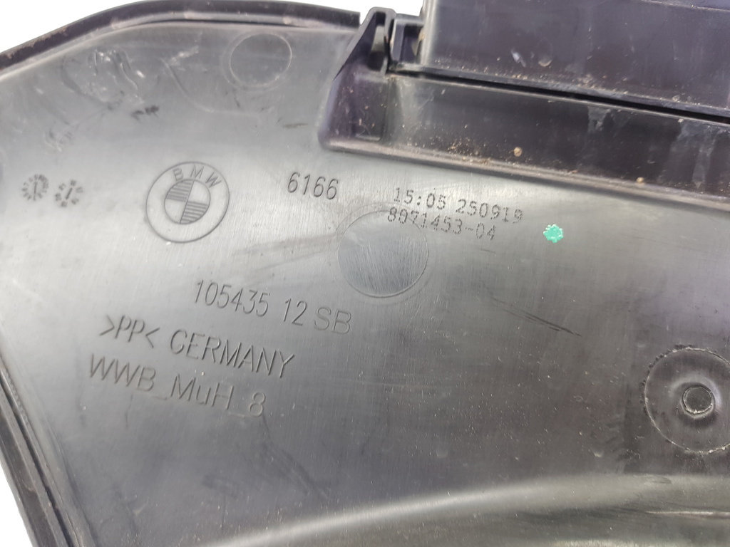 302002