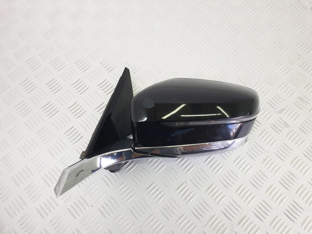 302051