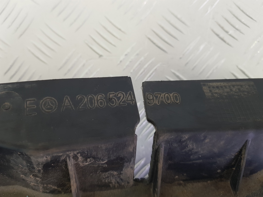 305915
