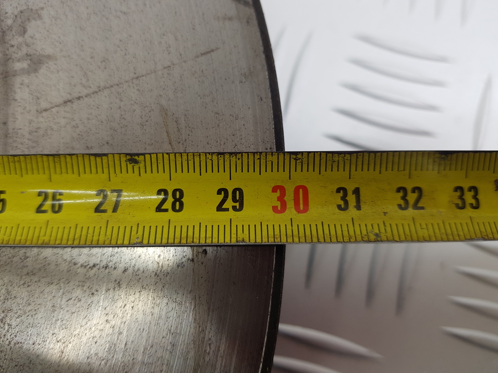 306005