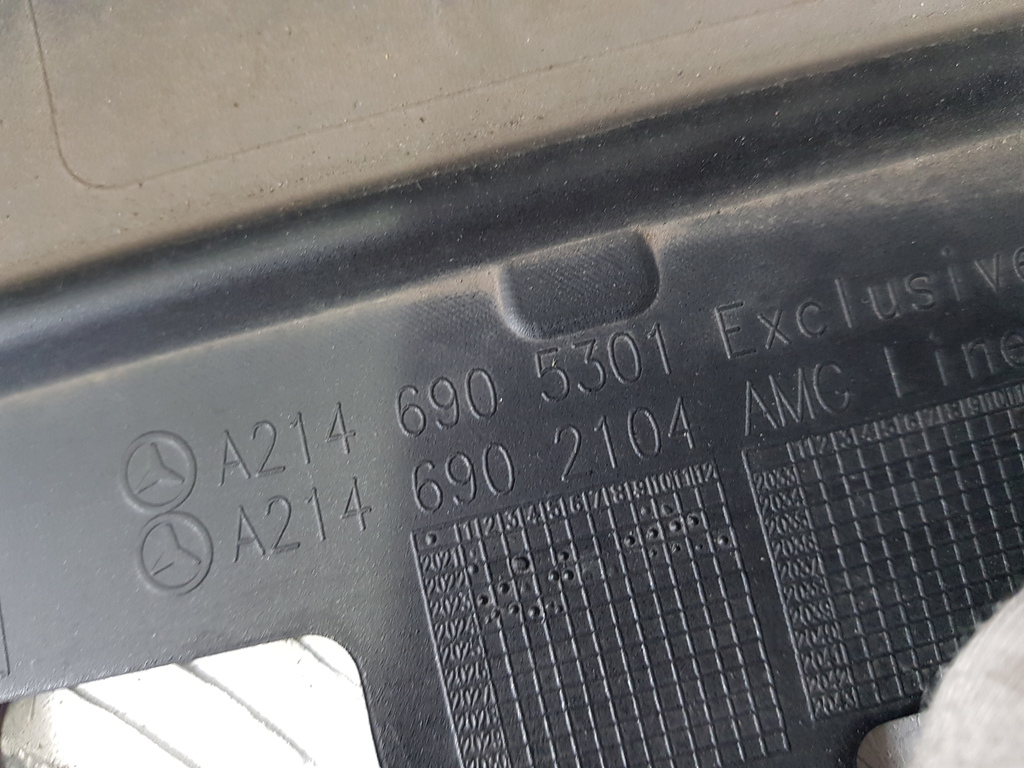 306443