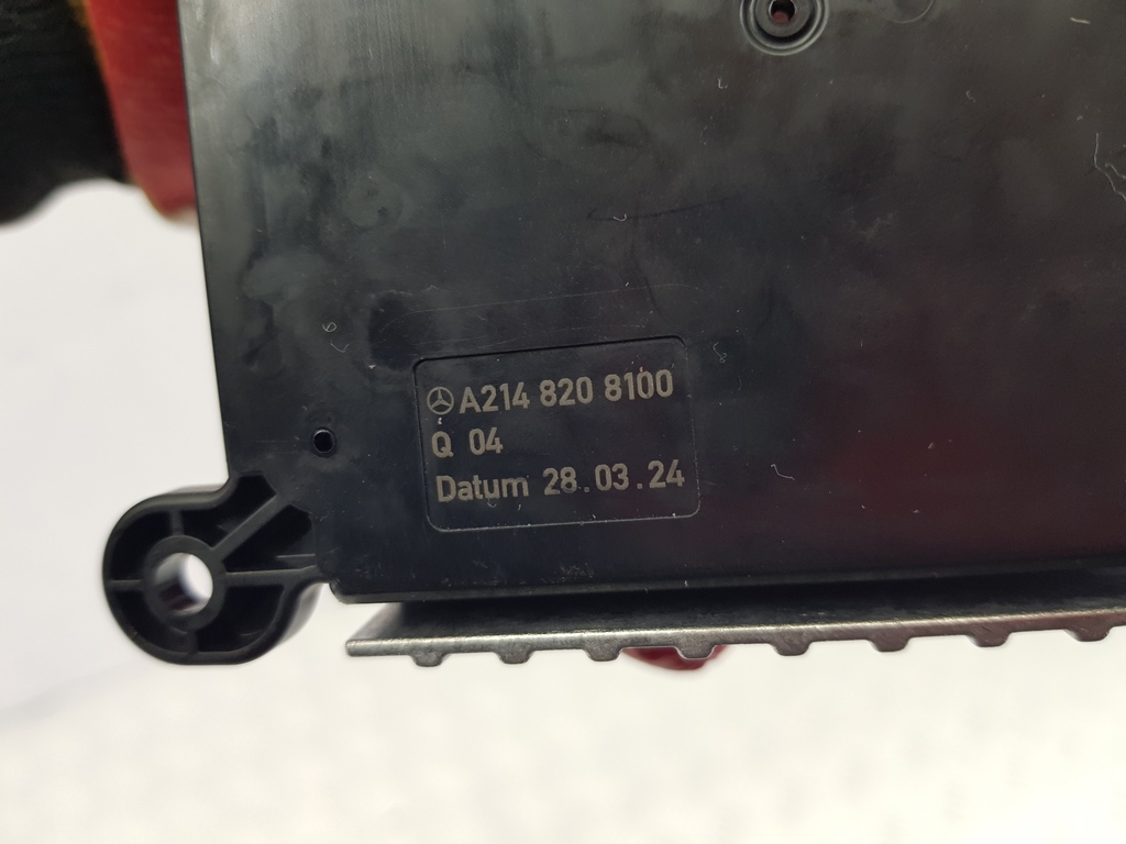 306499
