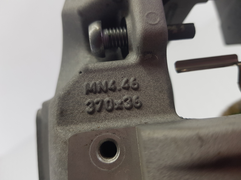 306762