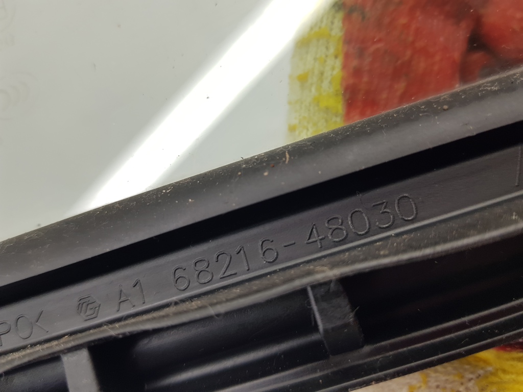 307047