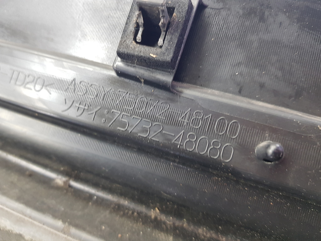 307053