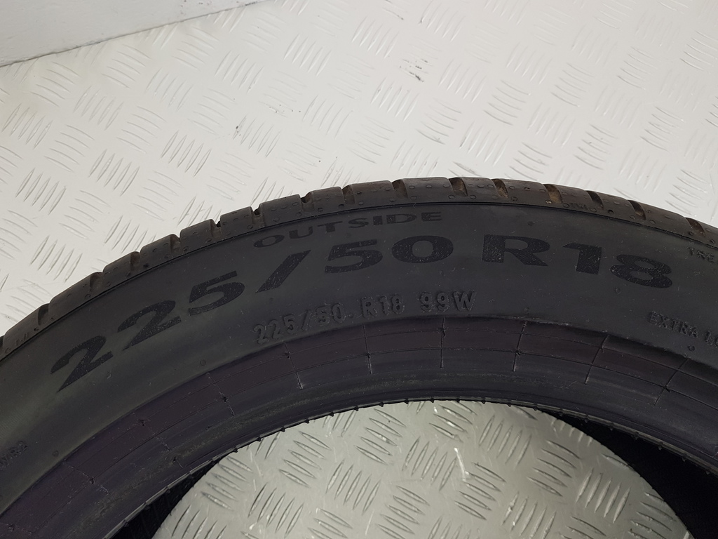 307093