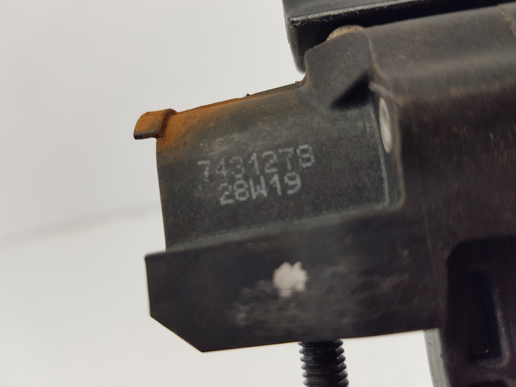 307302
