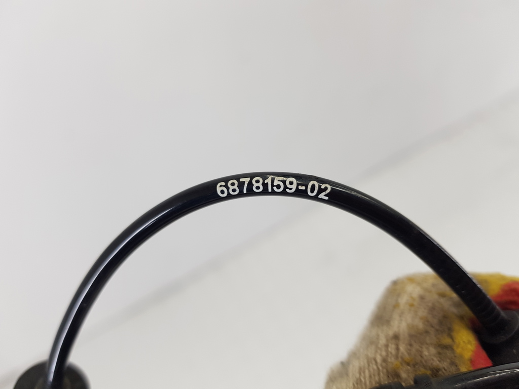 307775
