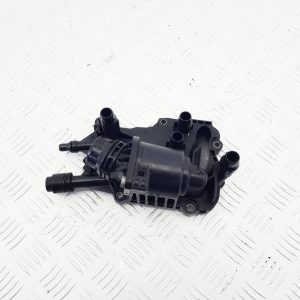 Корпус термостата BMW 5 G30/G31 7 (2016 - 2020)